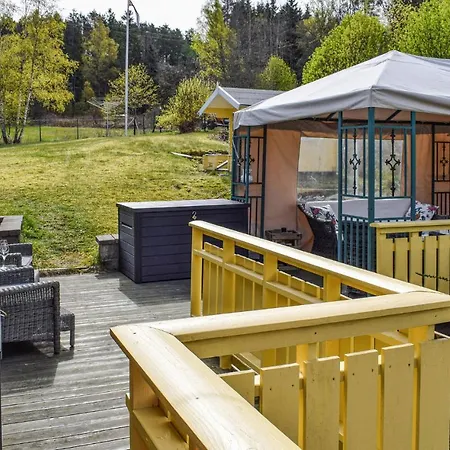 3 Bedroom Nice In Kjopmannskjaer *